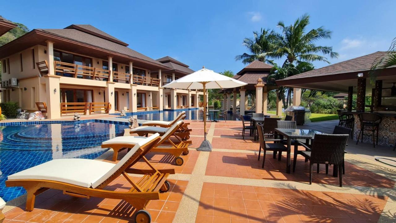 Elegancy Resort HHQ Zewnętrze zdjęcie
