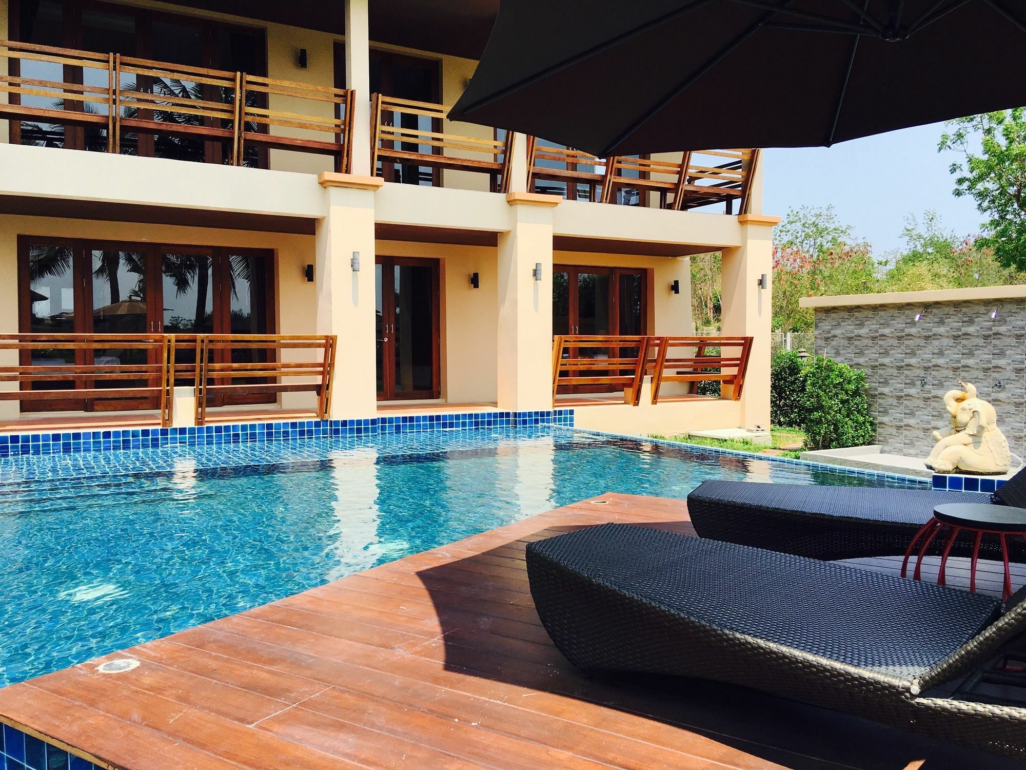 Elegancy Resort HHQ Zewnętrze zdjęcie